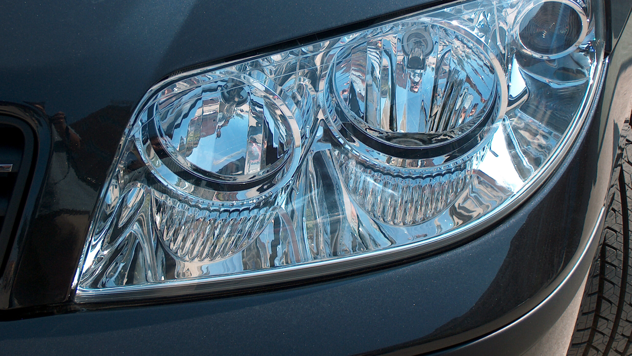 All that you need to know about your vehicle’s Headlight Restoration